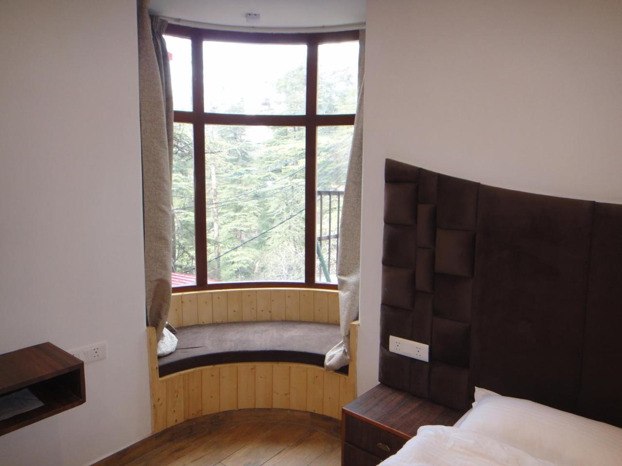 The Hill Crest Inn Shimla Eksteriør billede